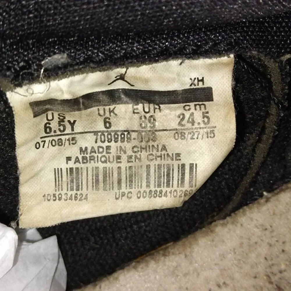 Nike Air Jordan 1 Retro Low OG Boys Gray/Black Sneakers - sz. 6 1/2Y